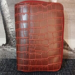 mundi Red Croc-Embossed Zip Organizer